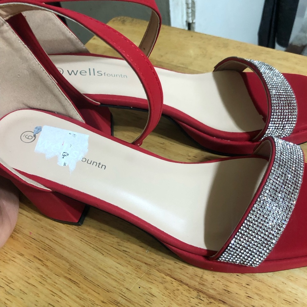 Women Red Rhinestone Sandals - Picture 6 of 6